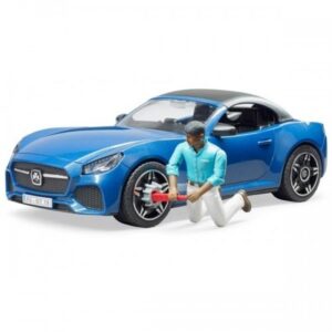Bruder auto sa vozačem plavi sportski automobil sa figurom vozača koji menja točak