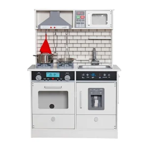 Velika drvena kuhinja sa dodacima, osvetljenjem, zvučnim efektima je specijalno napravljena za decu. Uz to, svaki mali kuvar može da skuva svoja ukusna jela. Kuhinjski set je veoma impresivno napravljen, opremljen svim potrebnim kućnim aparatima. Ovaj centar za igru je napravljen od medijapan ploče, dizajnirane sigurnom bojom u elegantnom skandinavskom stilu. Bogato opremljena kuhinja, u beloj boji sa modernim ciglama, savršeno će se uklopiti u svaku dečiju sobu ili čajnu kuhinju.