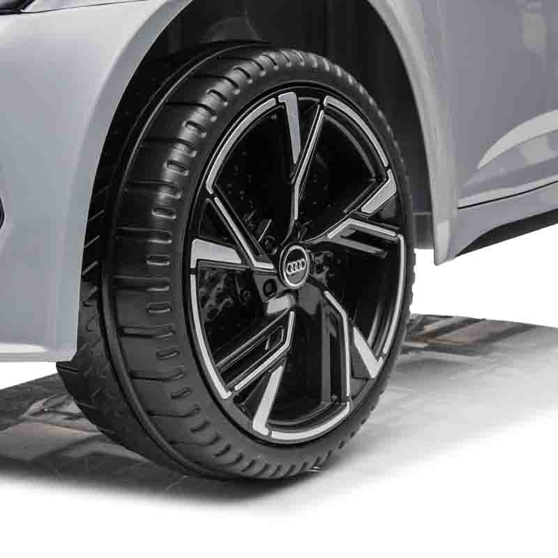 Audi RS6 auto na akumulator-7
